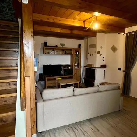 Chalé Alpina Di Pinot Frassino (Cuneo)