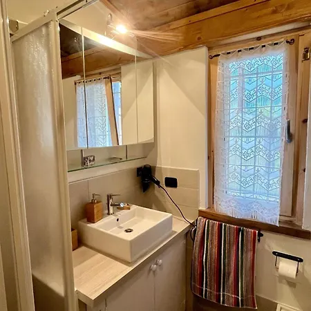 Chalé Alpina Di Pinot Frassino (Cuneo)